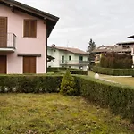 Cassina Lavallee 8 *